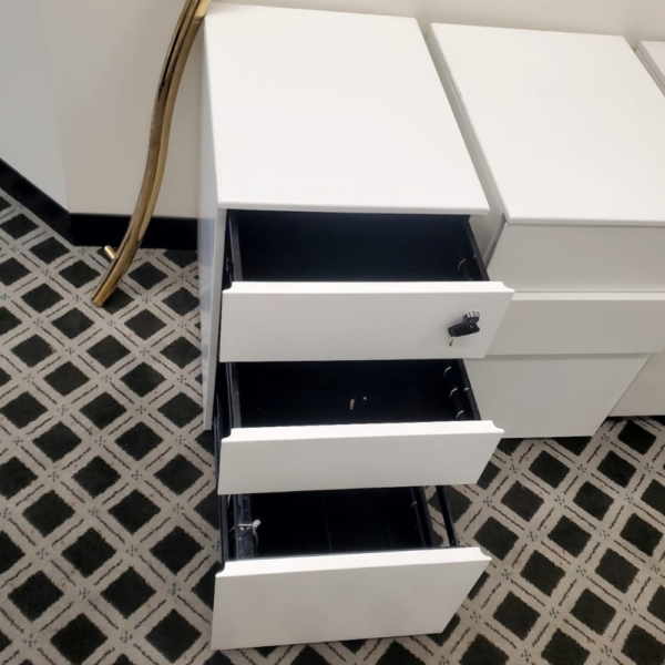 Mobile Pedestals / Metal Drawers / Office Filing Cabinets